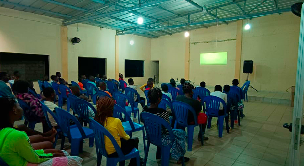 Sant'Egidio-Summer mit Kindern und Jugendlichen der Peripherie von Abidjan