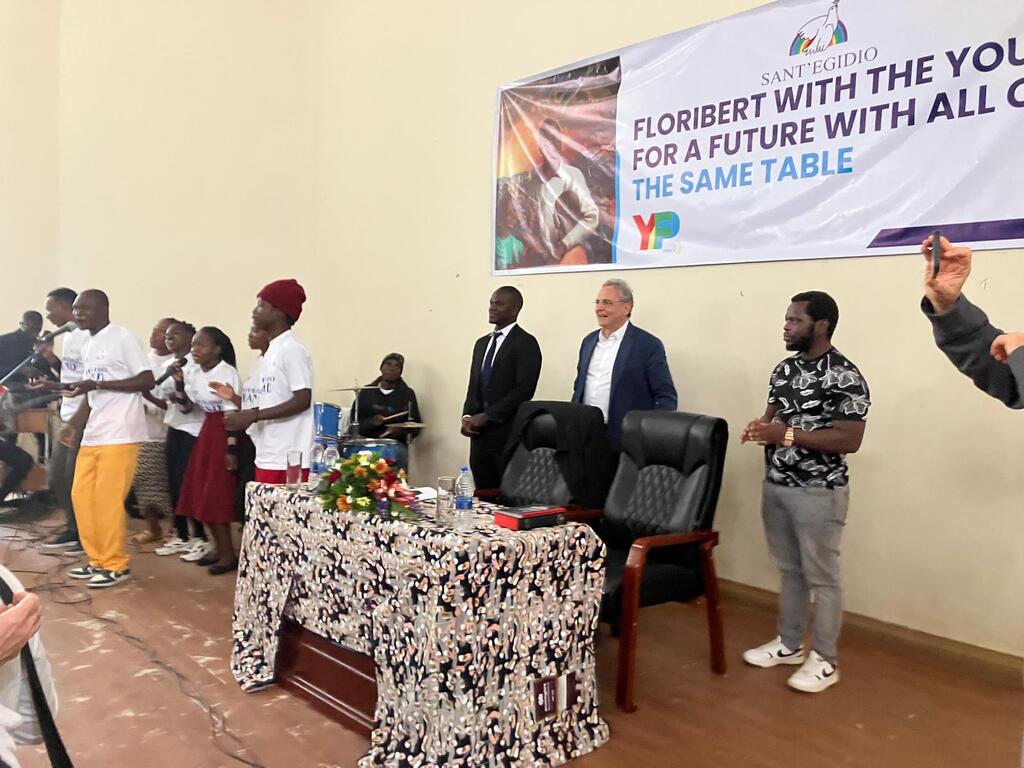 In Malawi, i Giovani per la Pace in assemblea con Marco Impagliazzo, guardano al beato Floribert per un futuro dove tutti siano alla stessa tavola