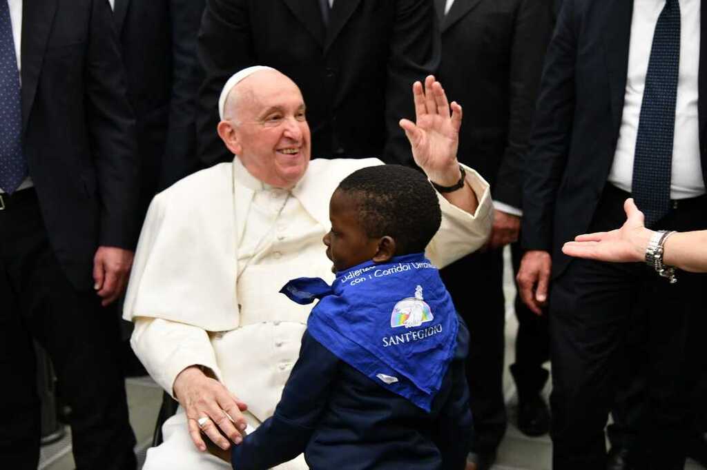 Sant'Egidio se suma al dolor y a la oración de la Iglesia universal por la muerte del papa Francisco, con inmensa gratitud y afecto: sus palabras han orientado a la Iglesia y al mundo en un tiempo difícil, contra las guerras y a favor de los últimos y de los migrantes