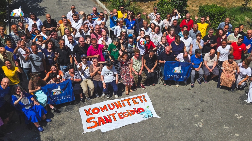 “Voi tornate sempre”: l'estate solidale dei Giovani per la Pace di Sant’Egidio con i malati psichiatrici in Albania