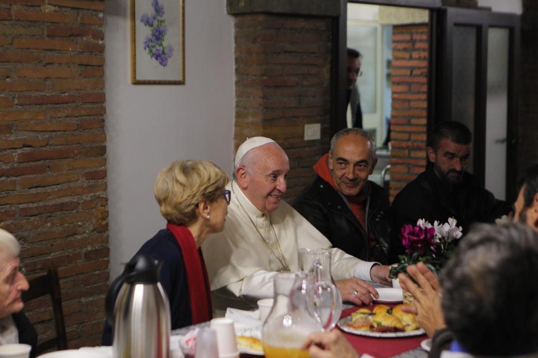 La bella casa per i senza dimora inaugurata da Papa Francesco: Palazzo Migliori, vicino al Colonnato di San Pietro